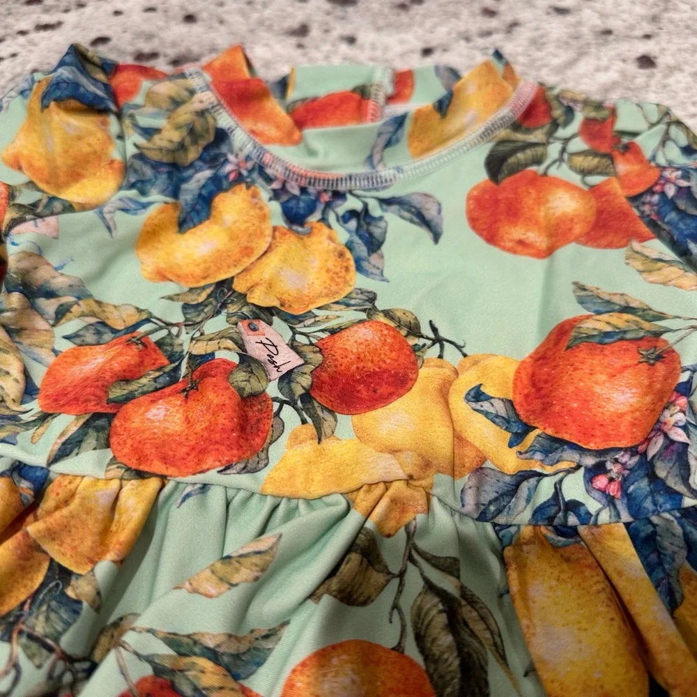 Posh Peanut lucia rashguard 1pc swimsuit 18-24‎